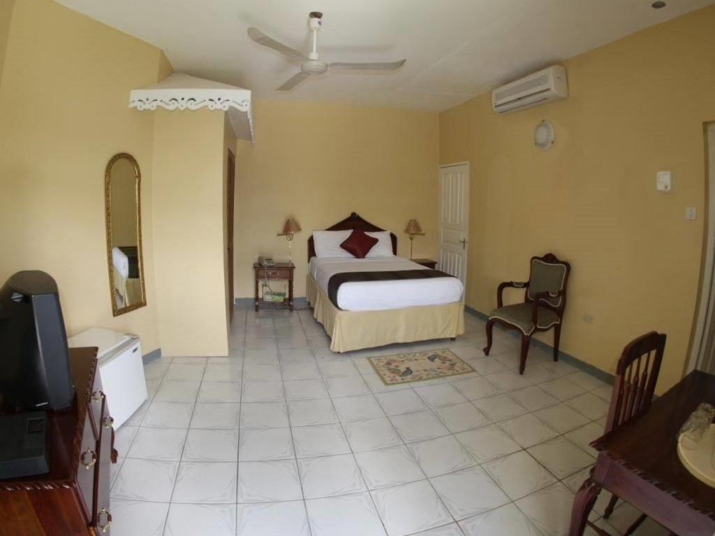 Villa Sonate Runaway Bay Dış mekan fotoğraf