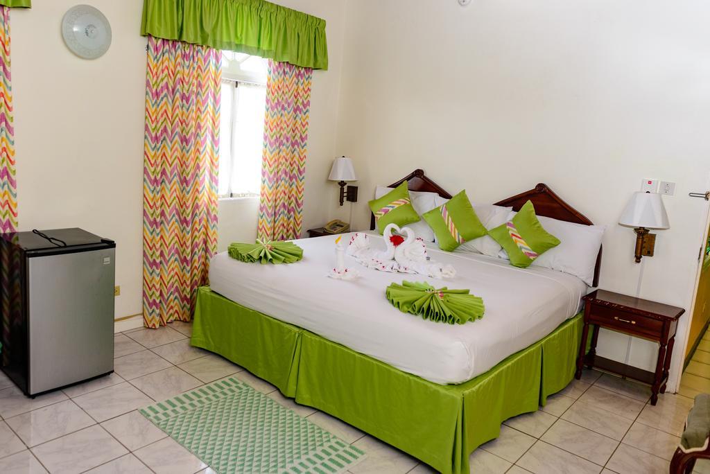 Villa Sonate Runaway Bay Dış mekan fotoğraf