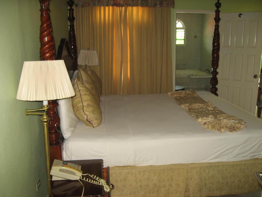 Villa Sonate Runaway Bay Dış mekan fotoğraf